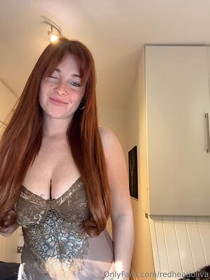 redheadoliva Nude Leaked Photo #3
