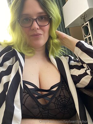 retrolayla Nude Leaked Photo #16