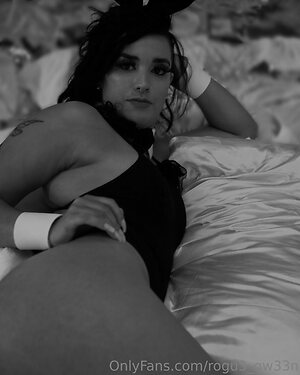 rogu3 qw33n Nude Leaked Photo #6