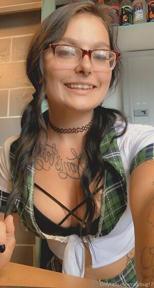 roniibug17 Nude Leaked Photo #24