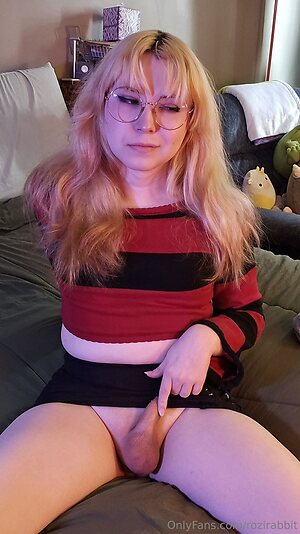 rozirabbit Nude Leaked Photo #17