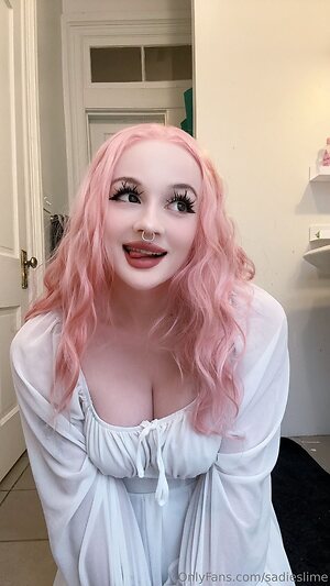 sadieslime Nude Leaked Photo #10