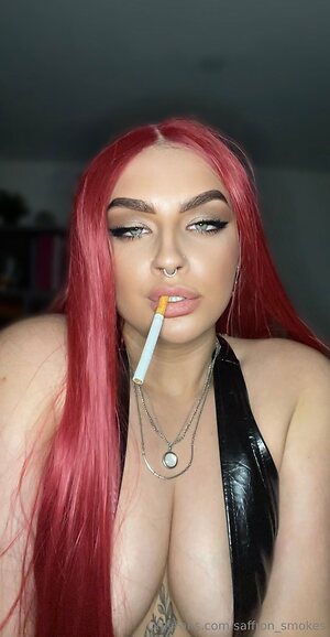 saffron smokes Nude Leaked Photo #7