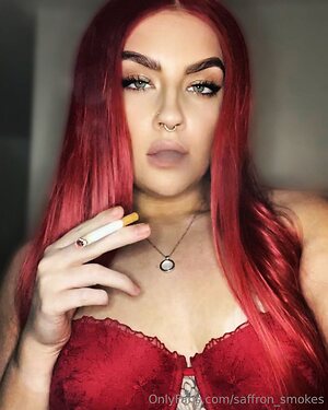 saffron smokes Nude Leaked Photo #18