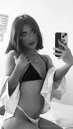 samantharivas19 Nude Leaked Photo #5