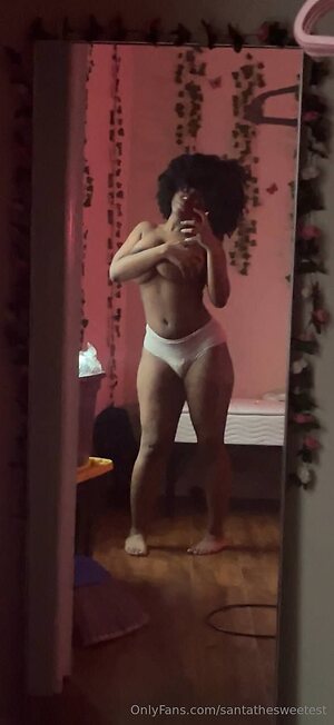 santathesweetest Nude Leaked Photo #31