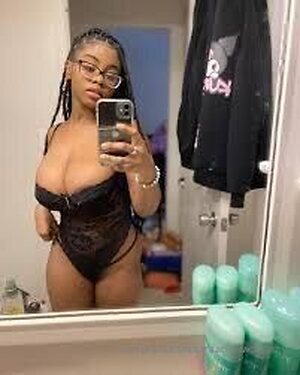 santathesweetest Nude Leaked Photo #37