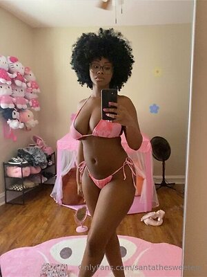 santathesweetest Nude Leaked Photo #38