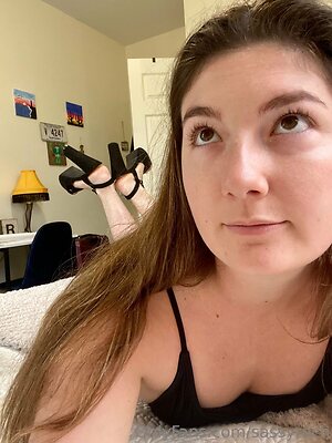 sassymil Nude Leaked Photo #7
