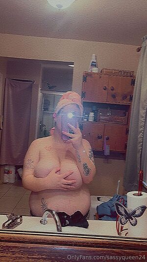 sassyqueen24 Nude Leaked Photo #10