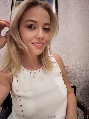 secretmelissax Nude Leaked Photo #2