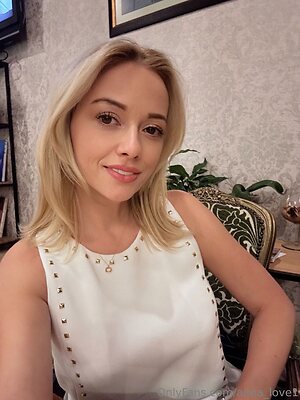 secretmelissax Nude Leaked Photo #3