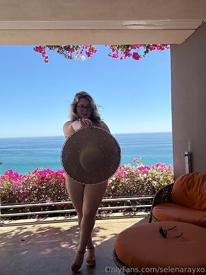 selenarayxo Nude Leaked Photo #7
