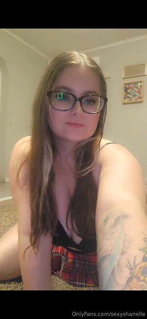 sexyshanelle Nude Leaked Photo #9