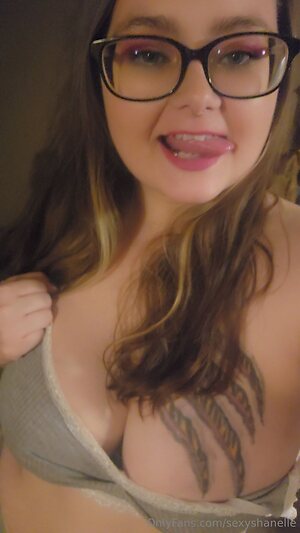 sexyshanelle Nude Leaked Photo #17