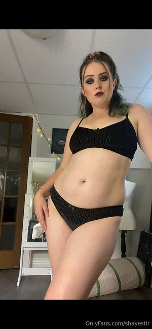 shayestir Nude Leaked Photo #7