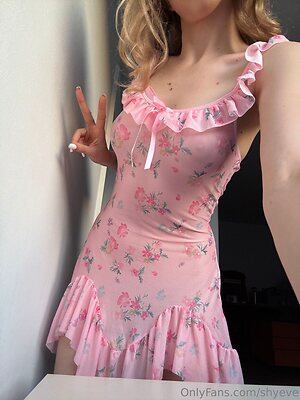 shyeve Nude Leaked Photo #24