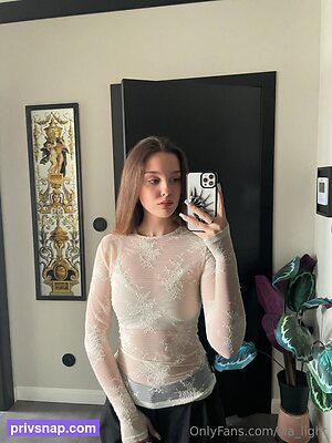 sia light Nude Leaked Photo #24