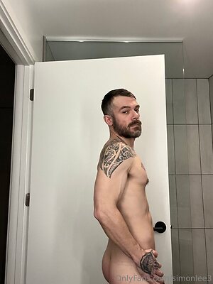 simonlee3 Nude Leaked Photo #12