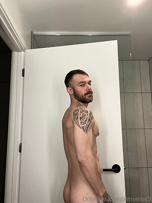 simonlee3 Nude Leaked Photo #14