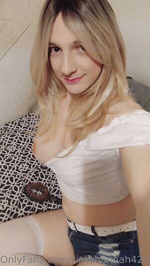 sissyhannah420 Nude Leaked Photo #16