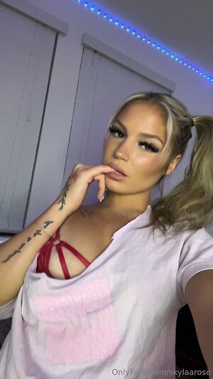 skylaarose Nude Leaked Photo #7
