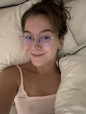 smallelsie Nude Leaked Photo #2