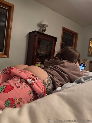 smalltotties Nude Leaked Photo #9