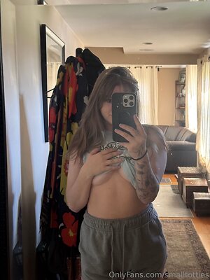 smalltotties Nude Leaked Photo #11