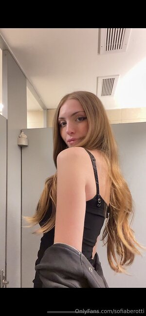 sofiabe06 Nude Leaked Photo #5