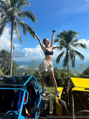 solazolafree Nude Leaked Photo #16