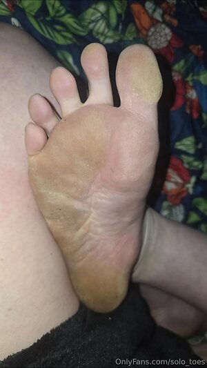 solo toes Nude Leaked Photo #23