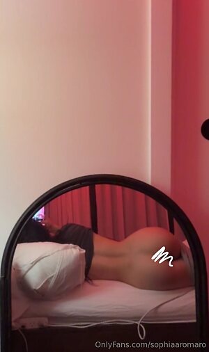 sophiaaromaro Nude Leaked Photo #37