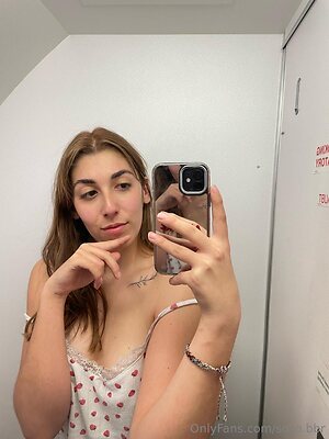 soso bbr Nude Leaked Photo #9