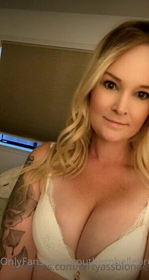 southernbellebrook Nude Leaked Photo #20