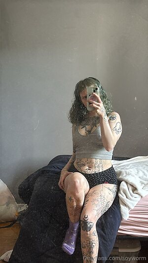 soyworm Nude Leaked Photo #16