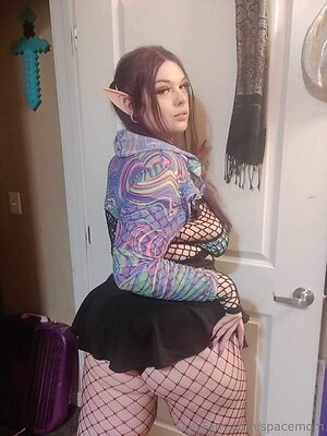 spacemom Nude Leaked Photo #8