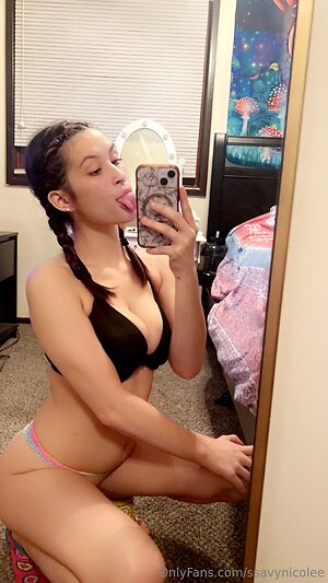 ssavynicolee Nude Leaked Photo #15