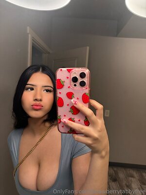 strawberrytabbyfree Nude Leaked Photo #33