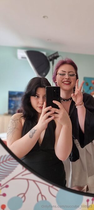 succube lilith45 Nude Leaked Photo #2