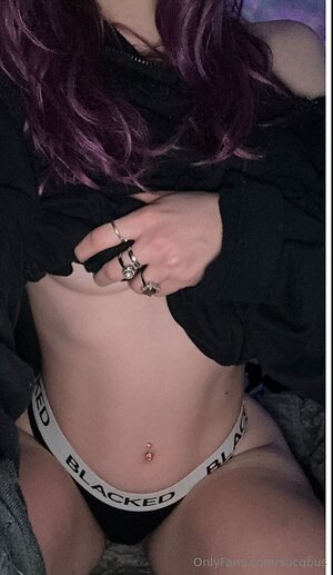 sucqbus Nude Leaked Photo #7