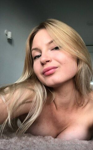 sultrysophiex Nude Leaked Photo #6