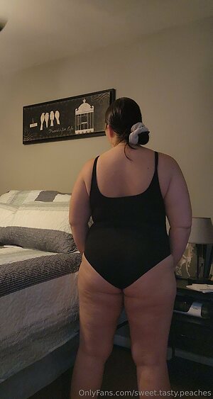 sweet tasty peaches Nude Leaked Photo #8
