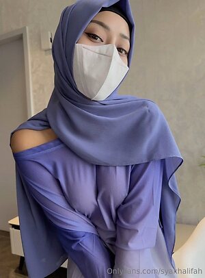 syakhalifah Nude Leaked Photo #6