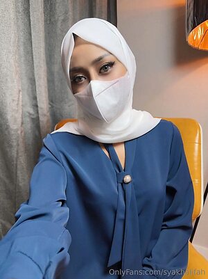 syakhalifah Nude Leaked Photo #7