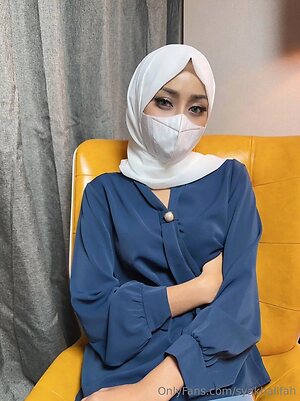 syakhalifah Nude Leaked Photo #13