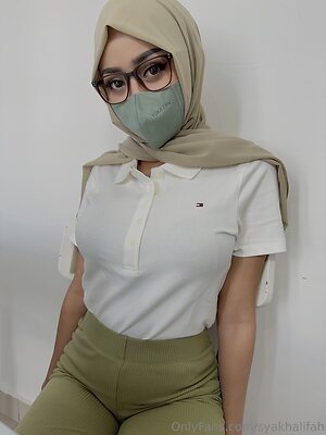 syakhalifah Nude Leaked Photo #47
