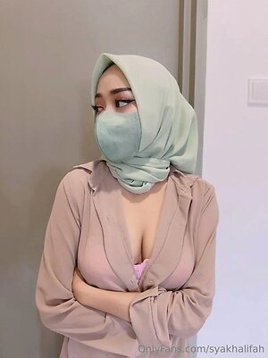 syakhalifah Nude Leaked Photo #54
