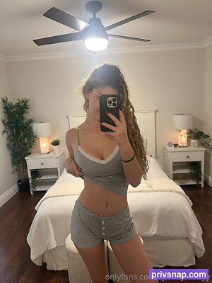sydneyvmayy Nude Leaked Photo #40
