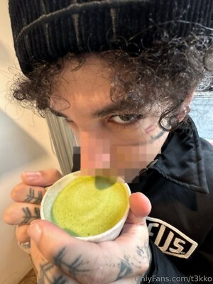 t3kko Nude Leaked Photo #6